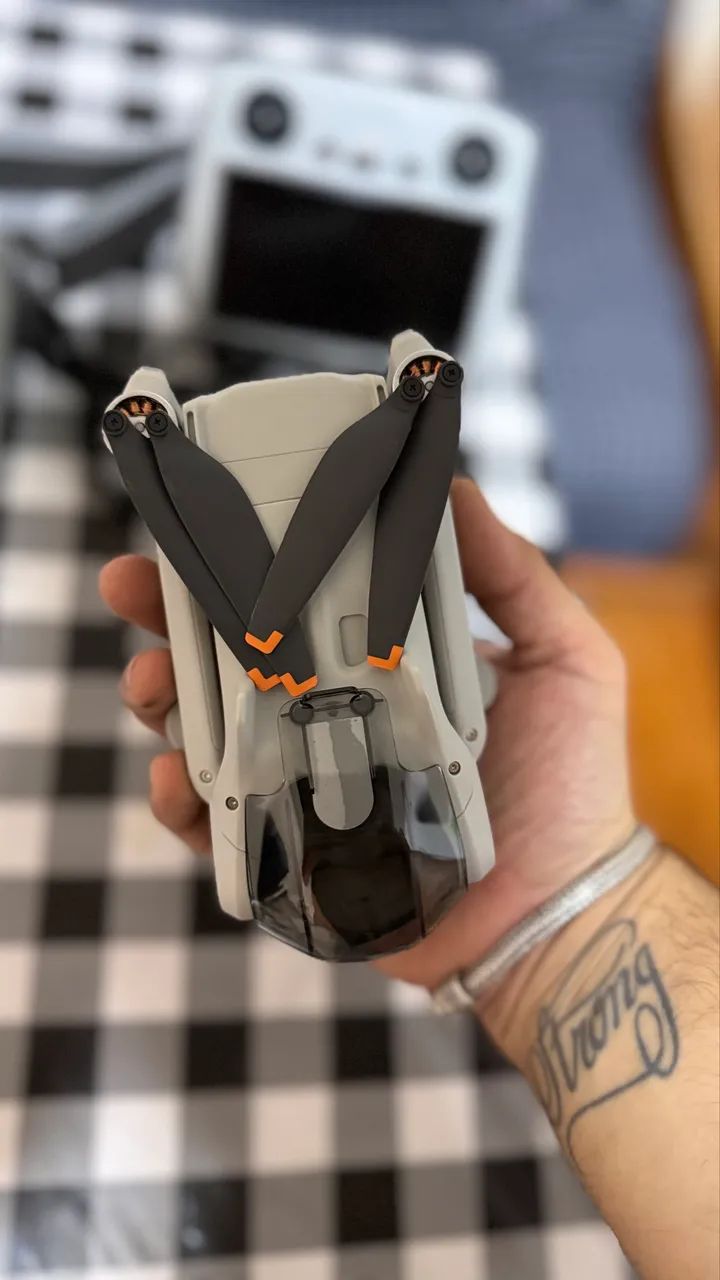 DJI mini 3 fly more combo + RC controller (com tela) - Foto 5