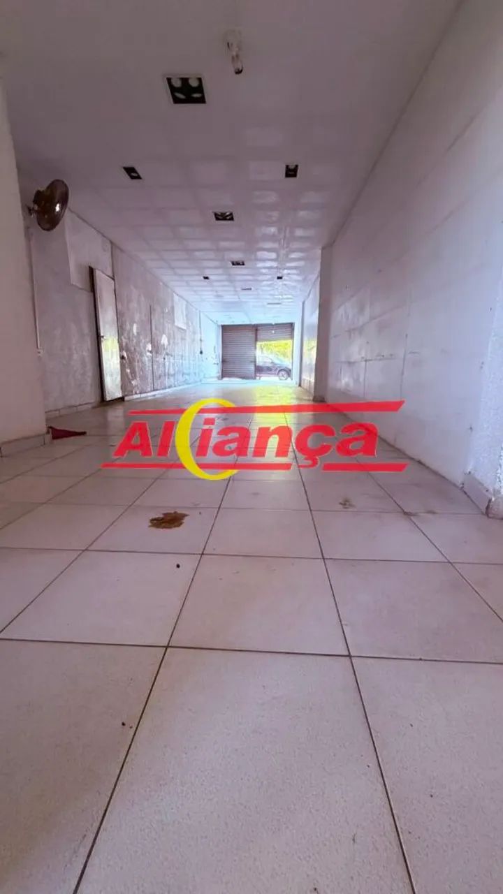 Salão comercial à locação com 100m², no Taboão - Guarulhos/SP