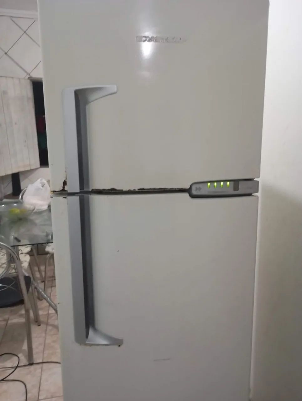 Vendo geladeira Brastemp funcionando perfeitamente  - Foto 2