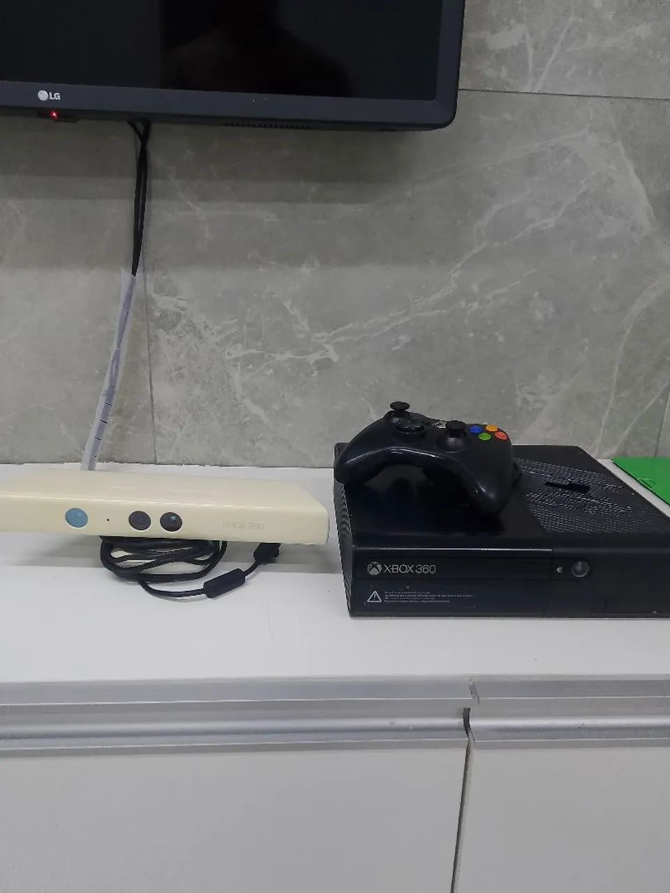 Xbox 360 Slim 500GB + Controle + Kinect 