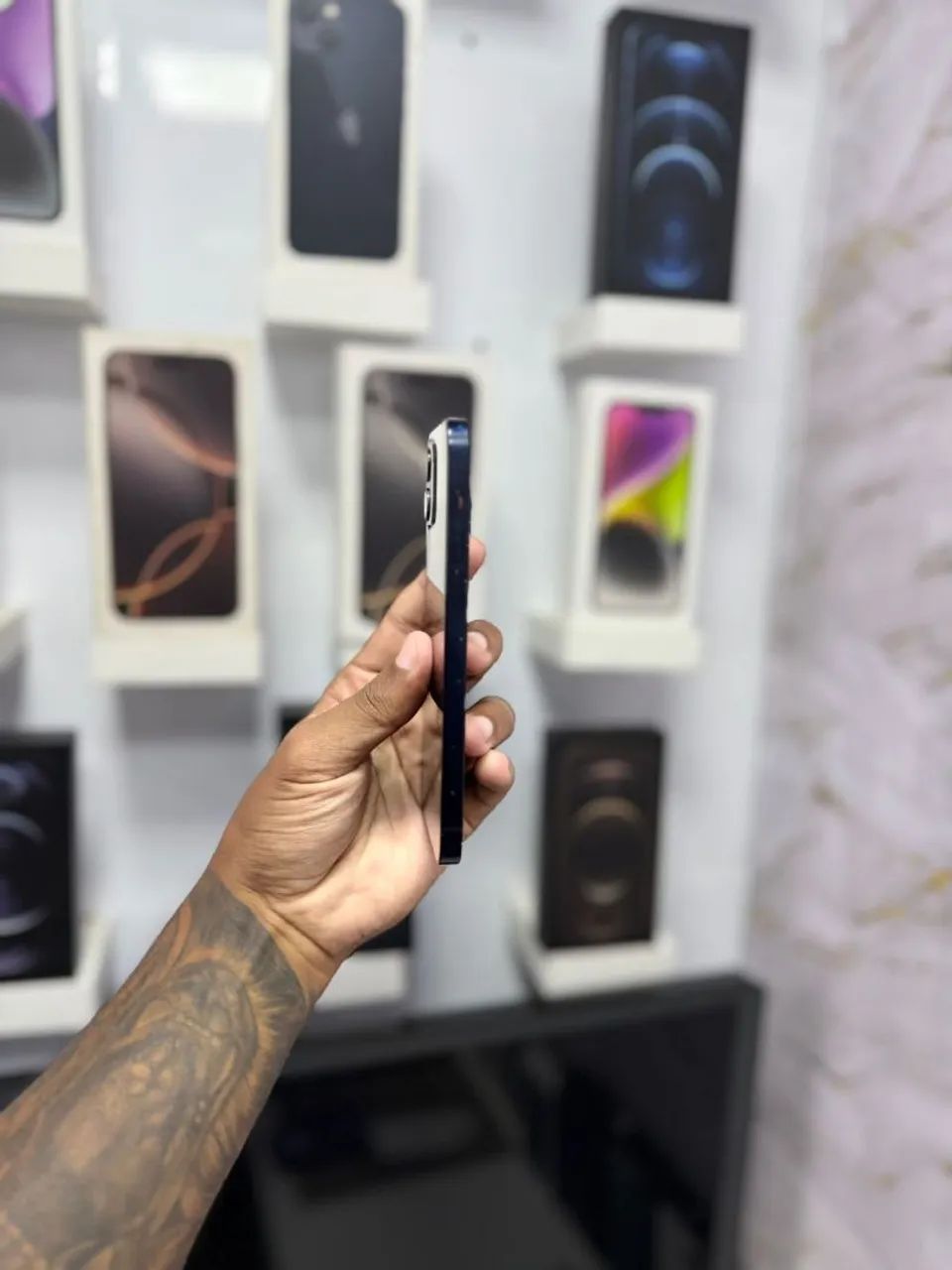 IPHONE 12 64GB PRETO<br>R$ 1.650,00 - Foto 5