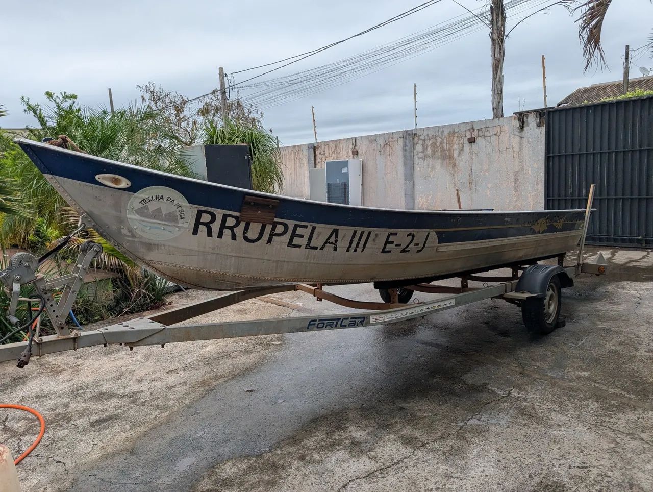 Barco fluvimar + Carreta