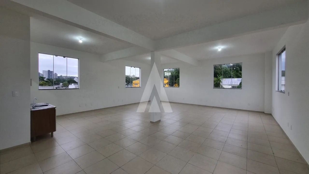 Sala comercial com 160m² no Centro, com estacionamento para aproximadamente 3 veículos - Foto 5