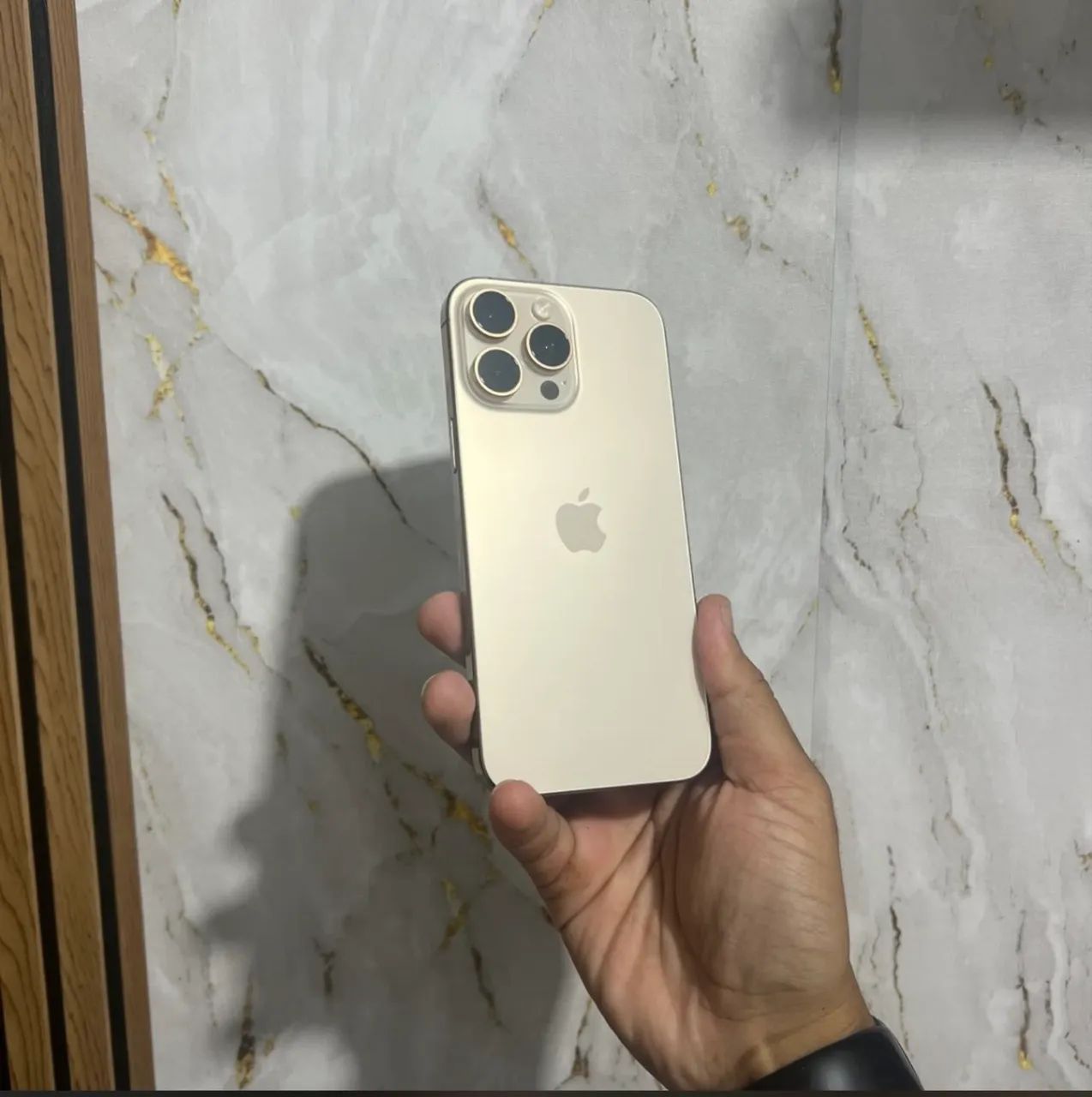 Iphone 16 Pro Max  - Foto 2