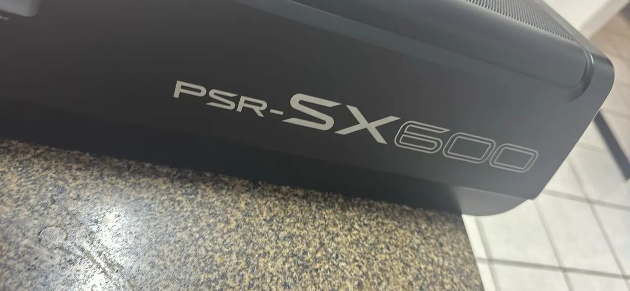 Teclado Sx 600 programado estado de novo e com bag - Foto 2