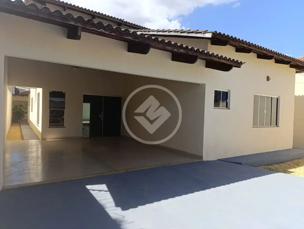 Casa à venda em Palmas, no Plano Diretor Sul. Com 360 m², 3 quarto codigo: 366932