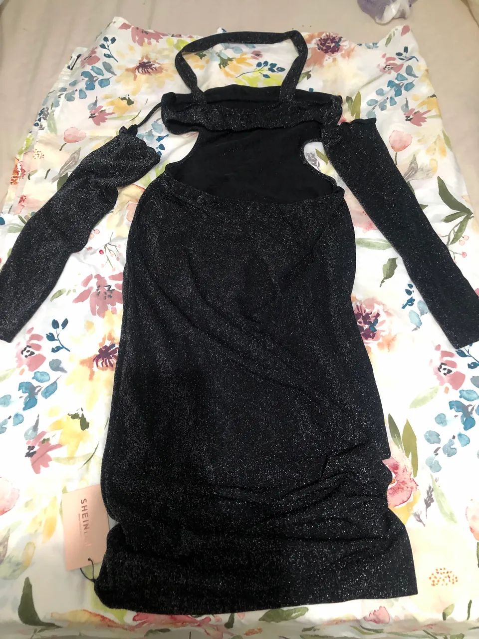 Vestido Preto com brilho Shein - Foto 2