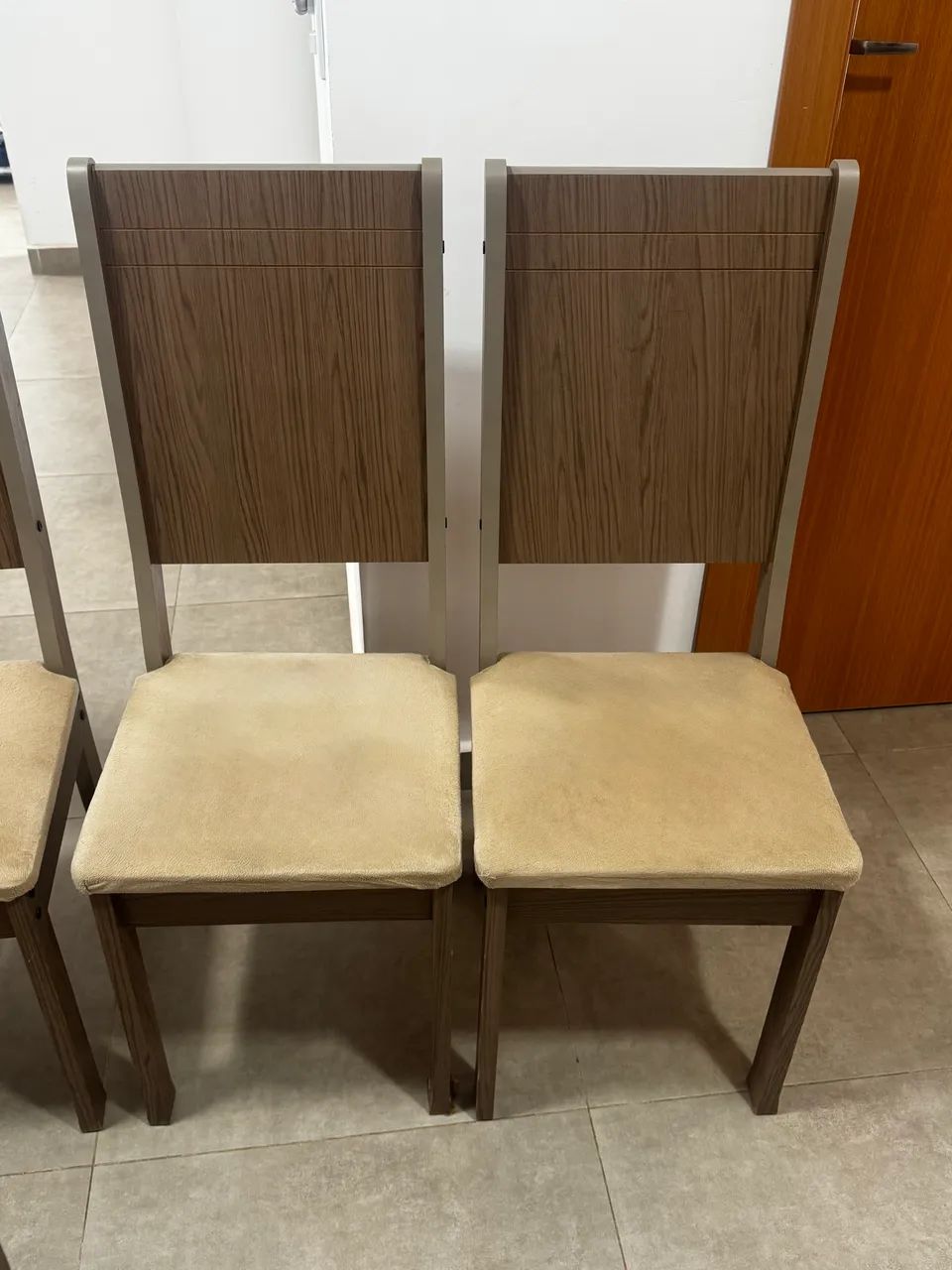 Mesa com 4 cadeiras  - Foto 4