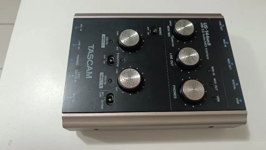 Interface de Áudio TASCAM US 144 MKII - Foto 2
