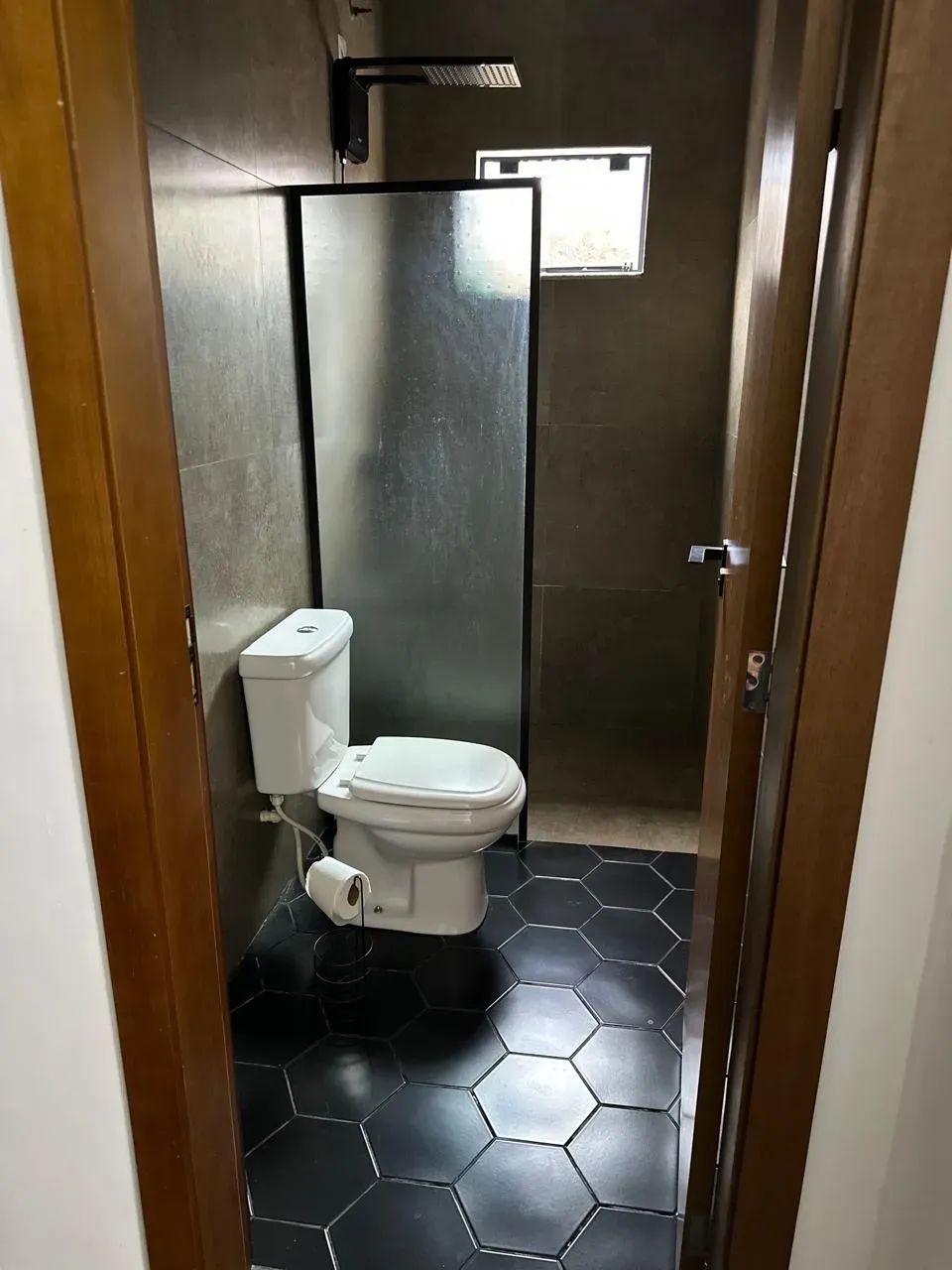 CASA PÚBLICA EM VÁRZEA GRANDE, PROX CORREIO E BIG LAR, C/ ARMÁRIOS E PISCINA, 2 QTOS 1 SUÍ - Foto 12