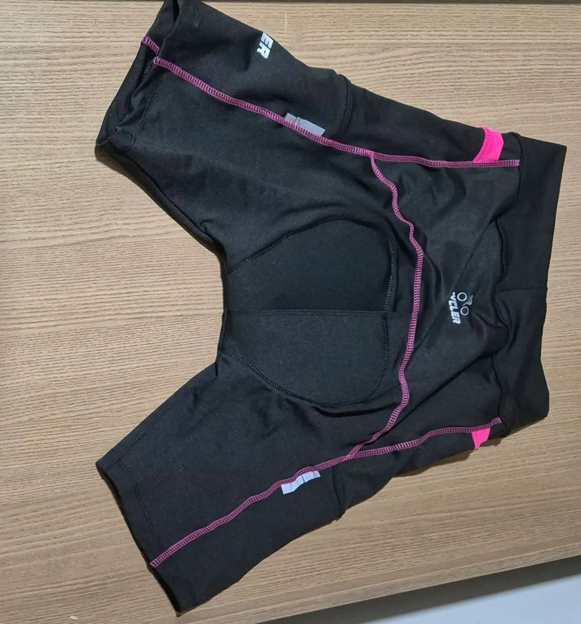 Vendo Bermuda Ciclista Feminina Acolchoada ( Nova ) - Foto 2