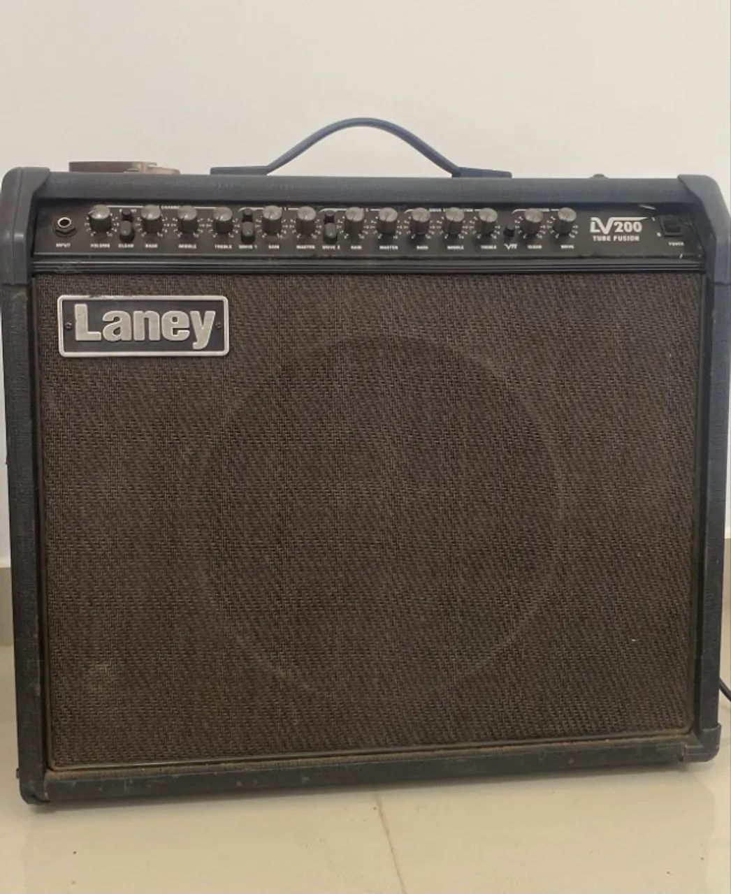 Amplificador Laney LV 200
