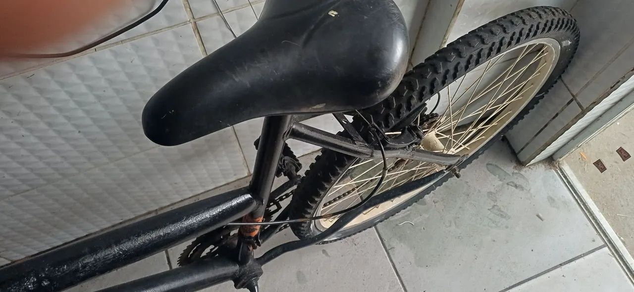 Bicicleta aro 26com marchas preço baixo. Pegar e pedalar  - Foto 4