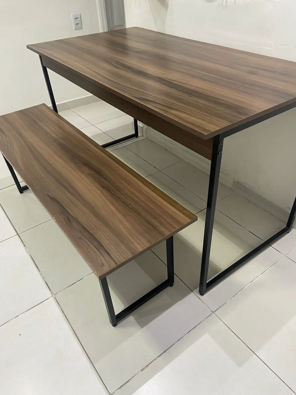 Vendo mesa para estudo 