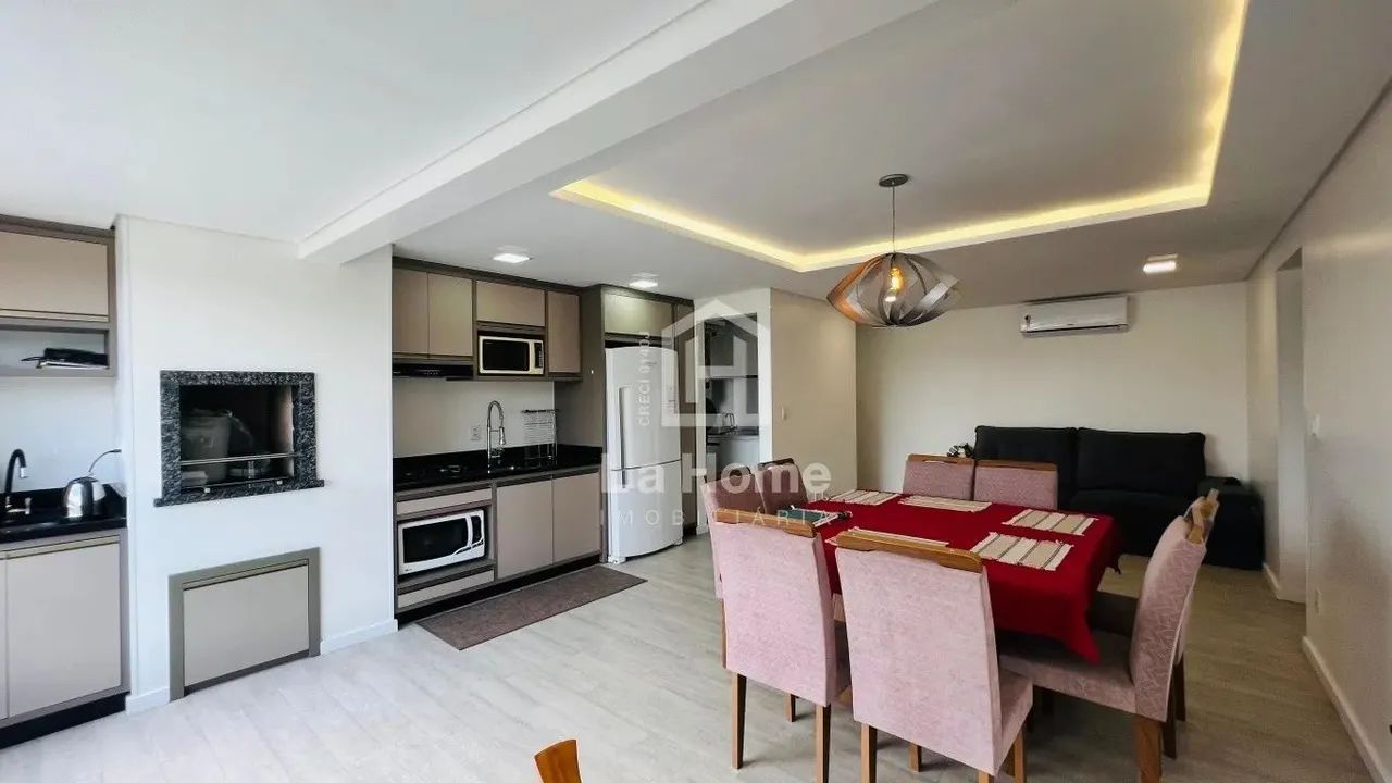 Apartamento em andar alto com 03 dormitórios sendo 01 suíte 02 vagas de garagem à venda em