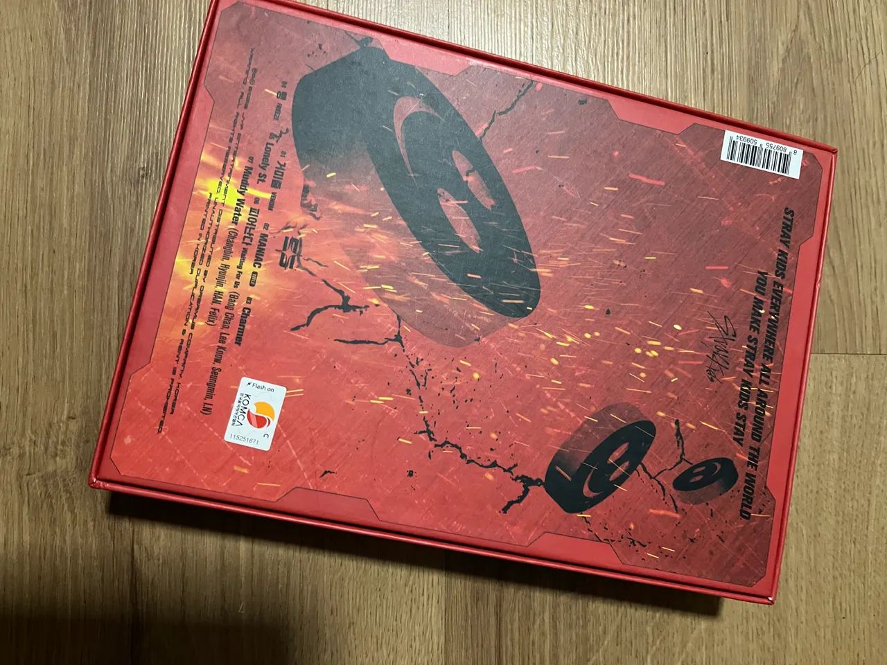 Álbum Oddinary vermelho Stray kids - Foto 5