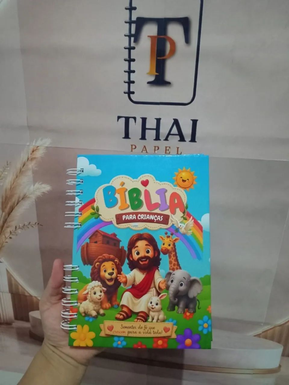 BIBLIA INFANTIL ILUSTRADA COM NOME - Foto 3