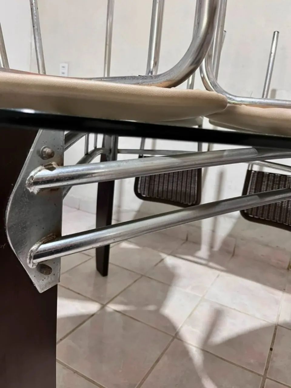 Mesa de jantar com 6 cadeiras - Foto 4