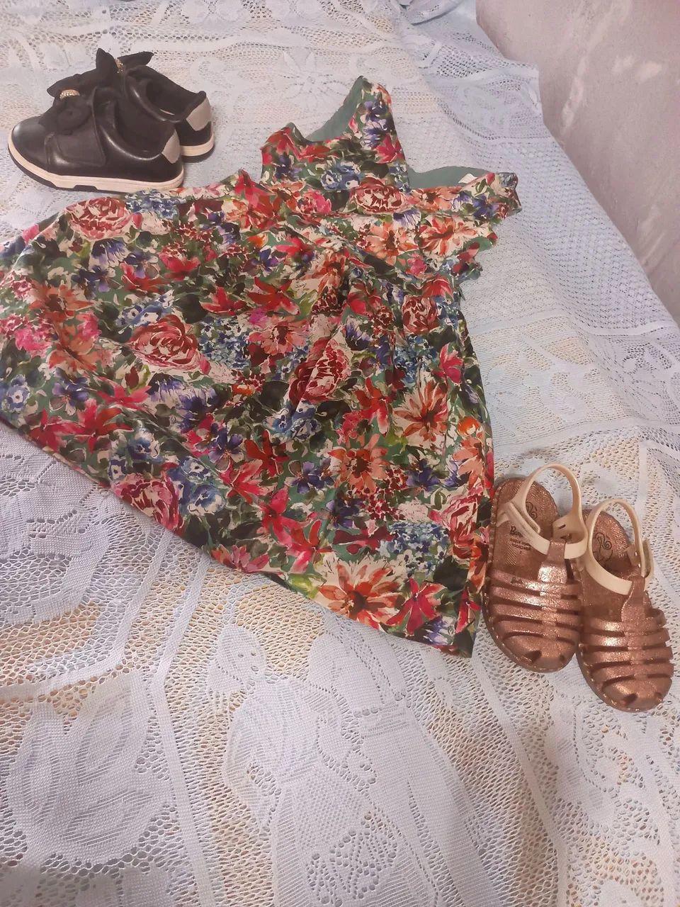 Vestido infantil floral Zara