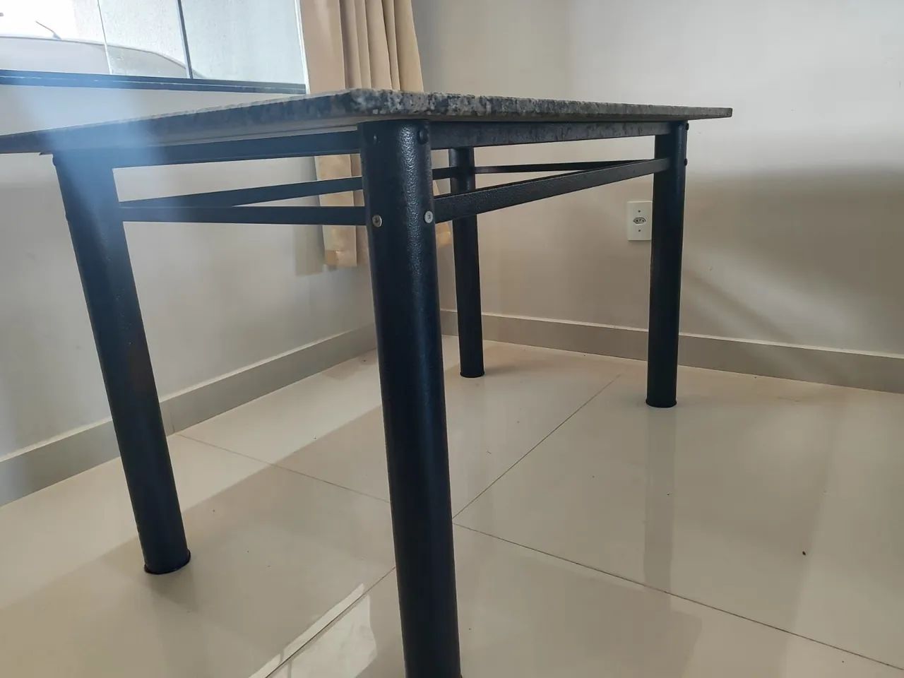 Mesa de granito + 6 cadeiras | Ótimo estado | Entrego - Foto 2