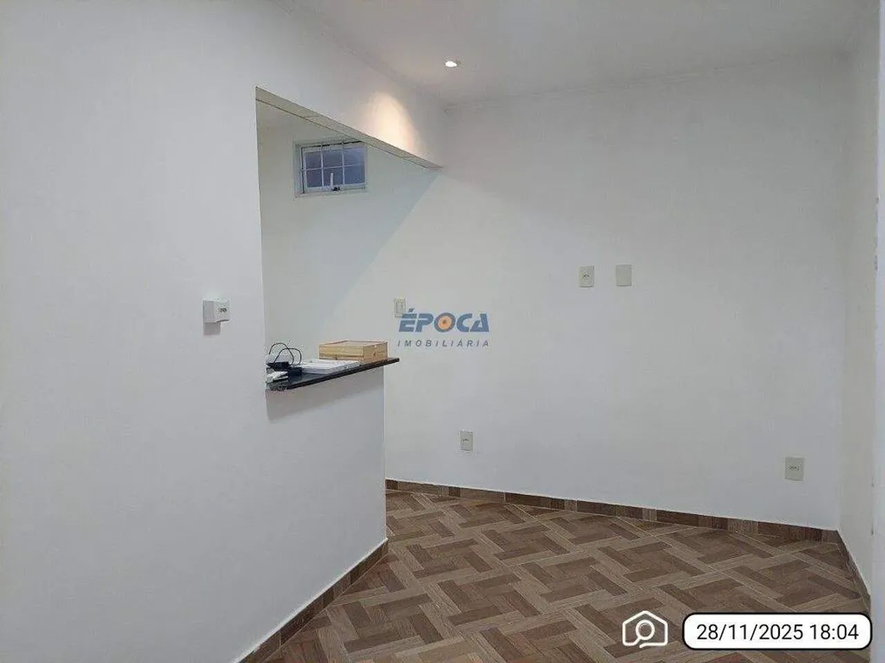 CASA EM BENTO RIBEIRO, 2 QUARTOS E GARAGEM!!