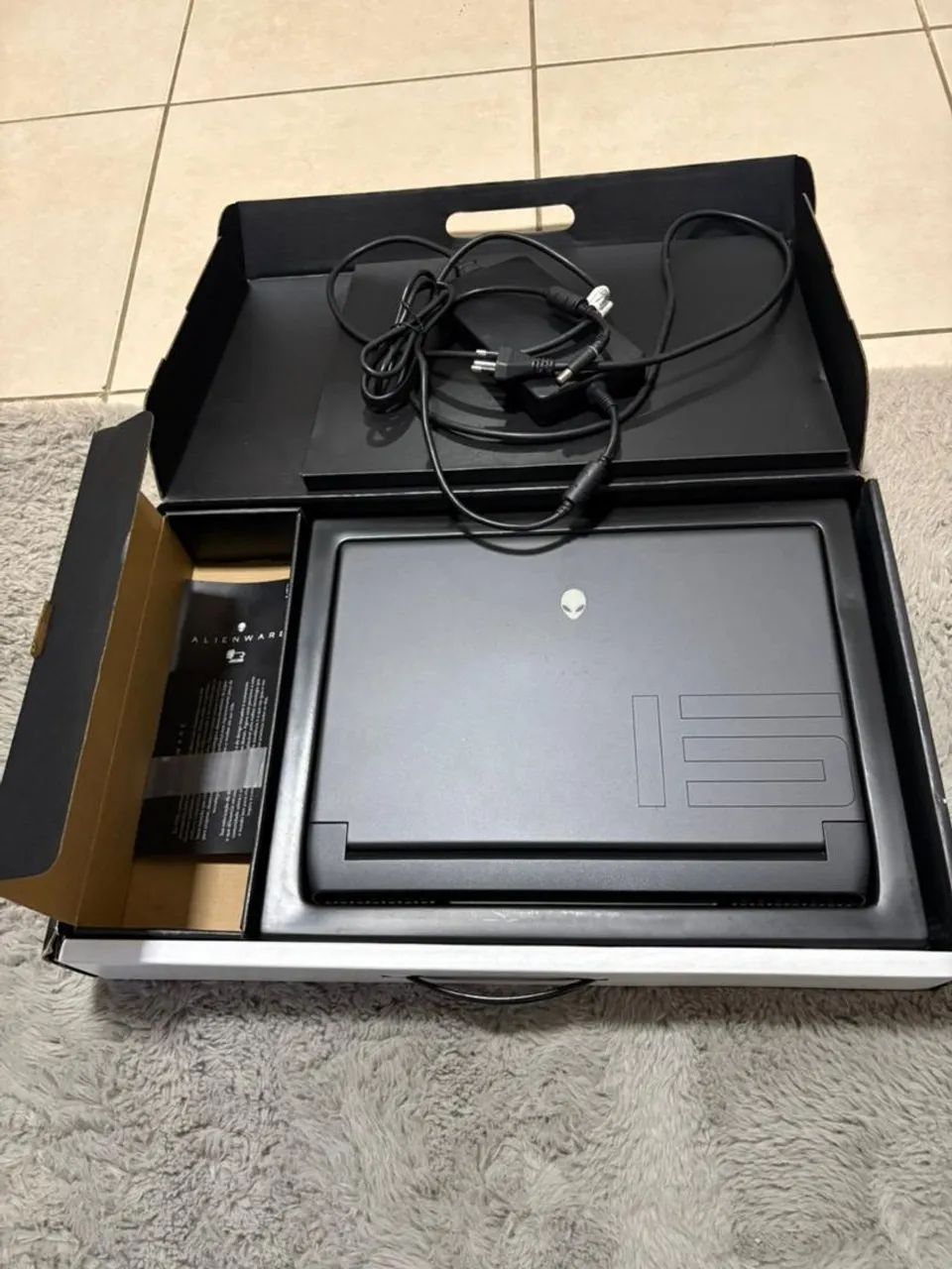 Notebook Alienware M15R6 - Foto 3