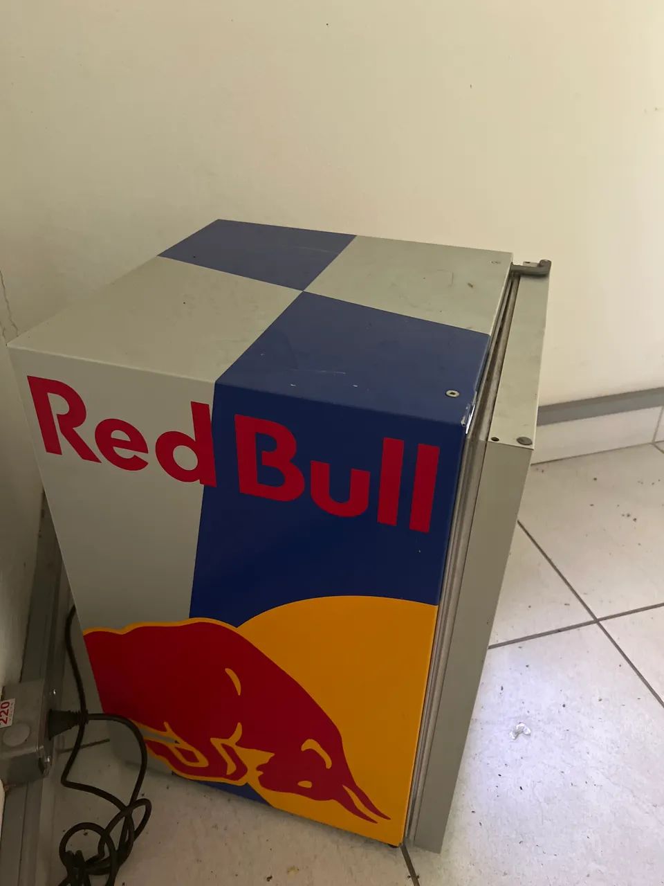 Frigo bar da Red Bull  - Foto 2