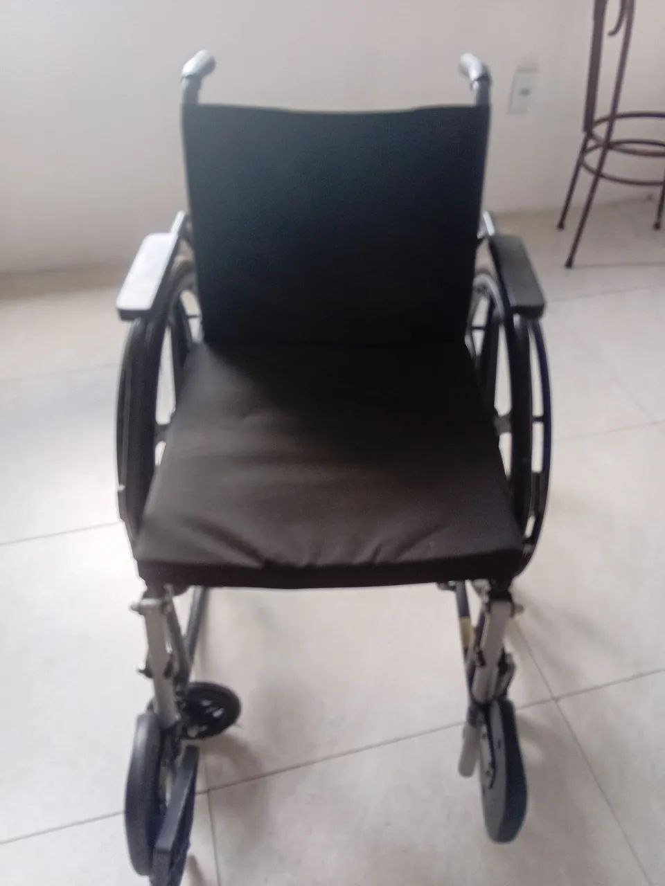 Cadeira de rodas - Foto 3