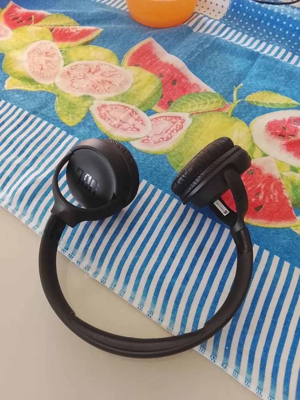 VENDE SE FONE BLUETOOTH MARCA JBL 