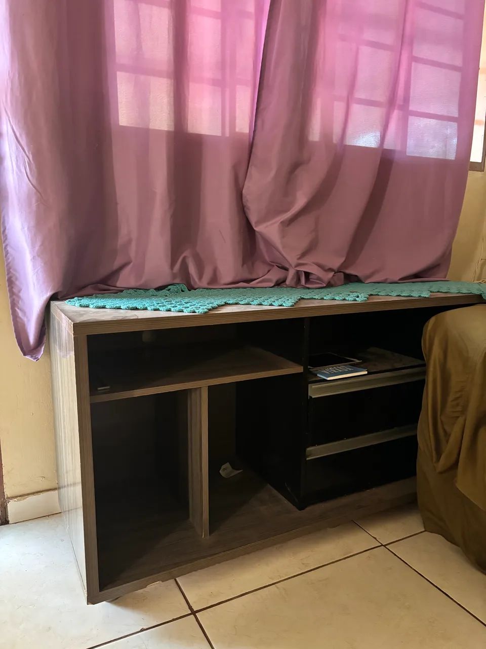 Vendo Rack para sala muito bom