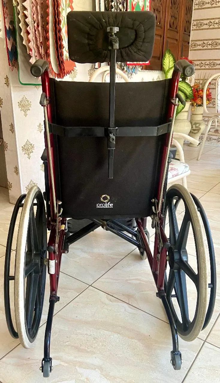 Vendo Cadeira de Rodas Tetra Reclinável da marca Prolife - Foto 4