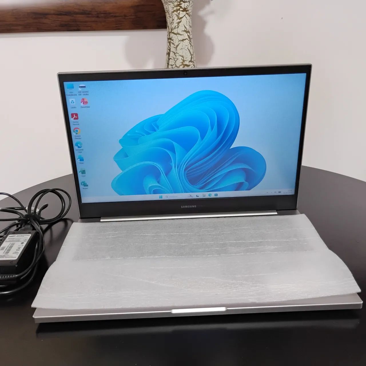 Notebook Samsung Book E40