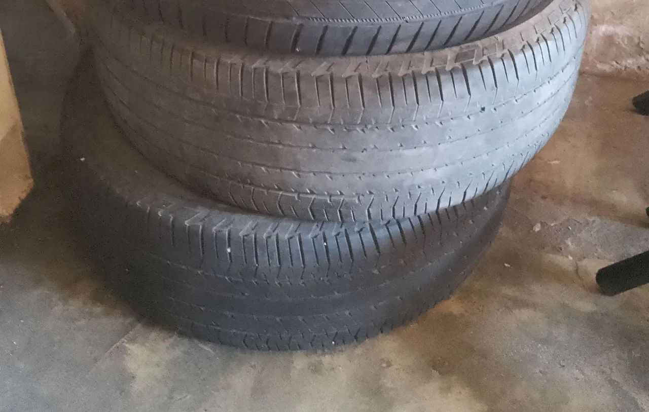 Pneus Bridgestone 265/60R18 - Foto 4