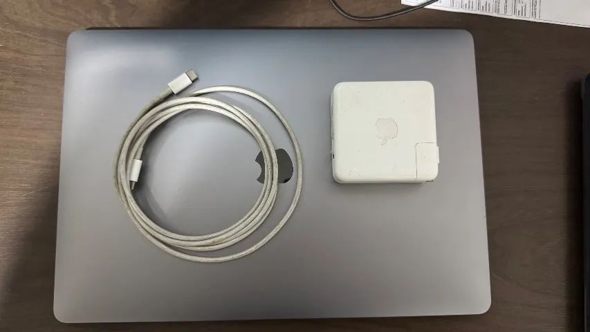 MacBook Pro 2017 A1707 15,4" estado de novo  - Foto 2