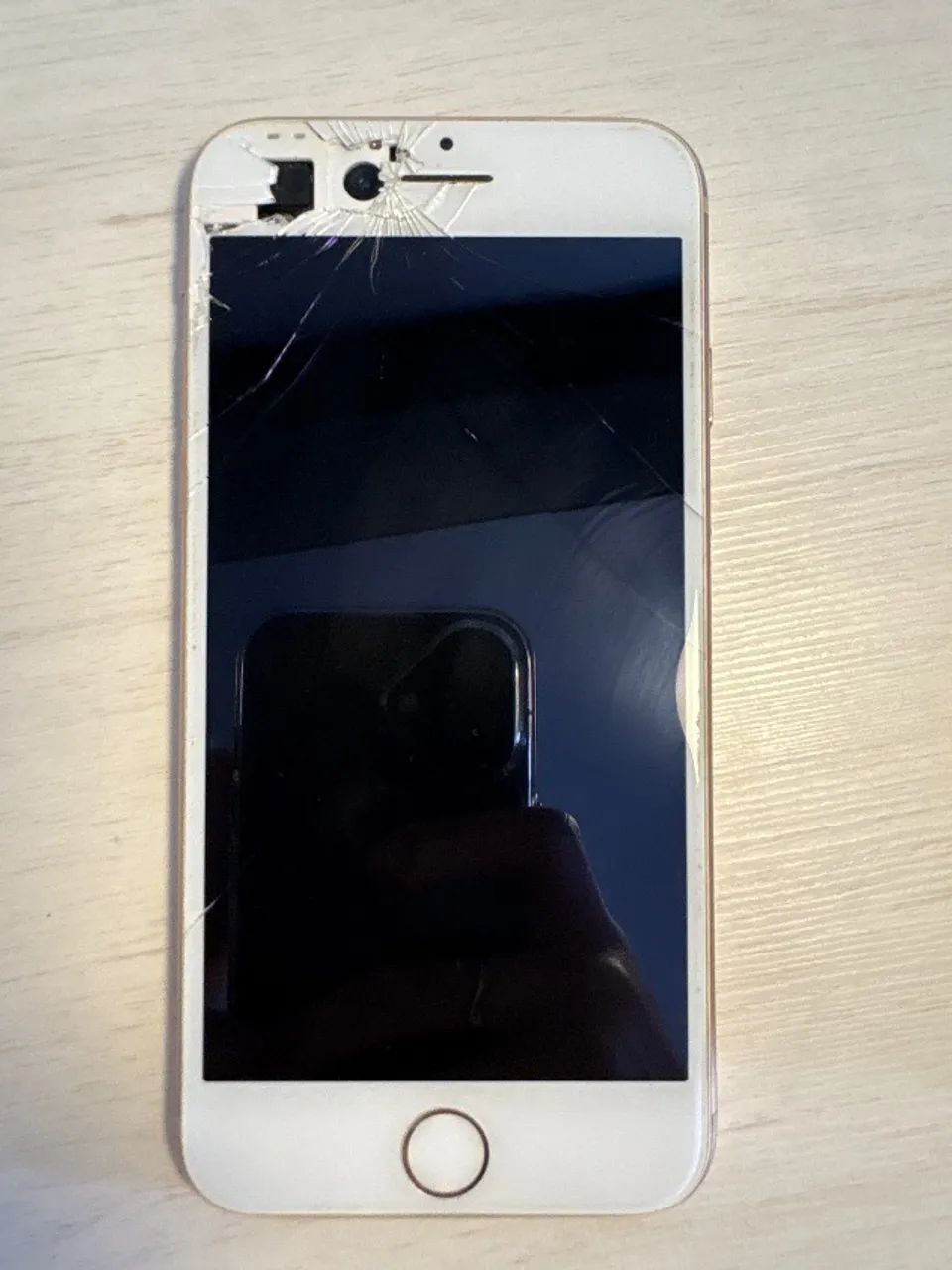 Iphone 8 - Retirada de Peças | Preço negociável  - Foto 2