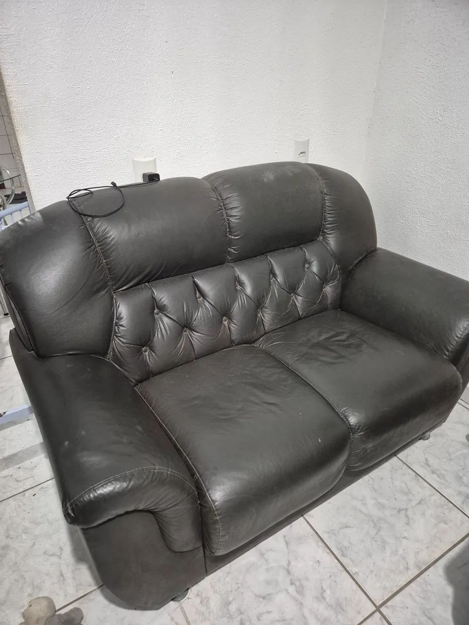 Sofá usado de courino