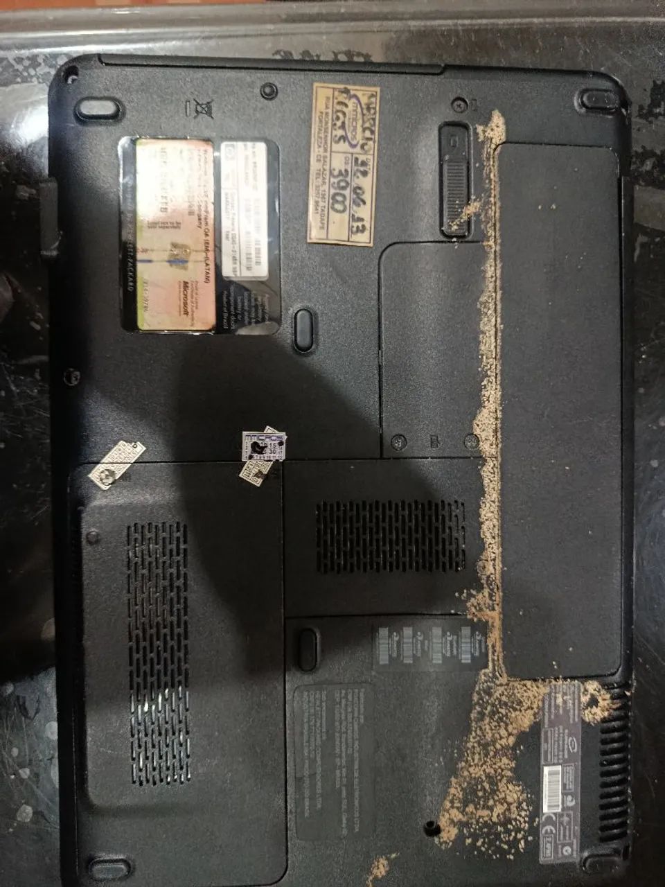 NOTEBOOK HP Compaq Presario CQ40-313BR (Carcaça em perfeito estado)