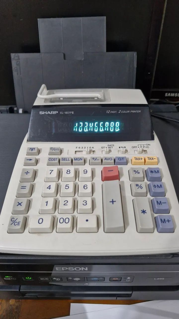 Calculadora de impressão Sharp EL-1801-PIII 120v com defeito no display - Foto 5