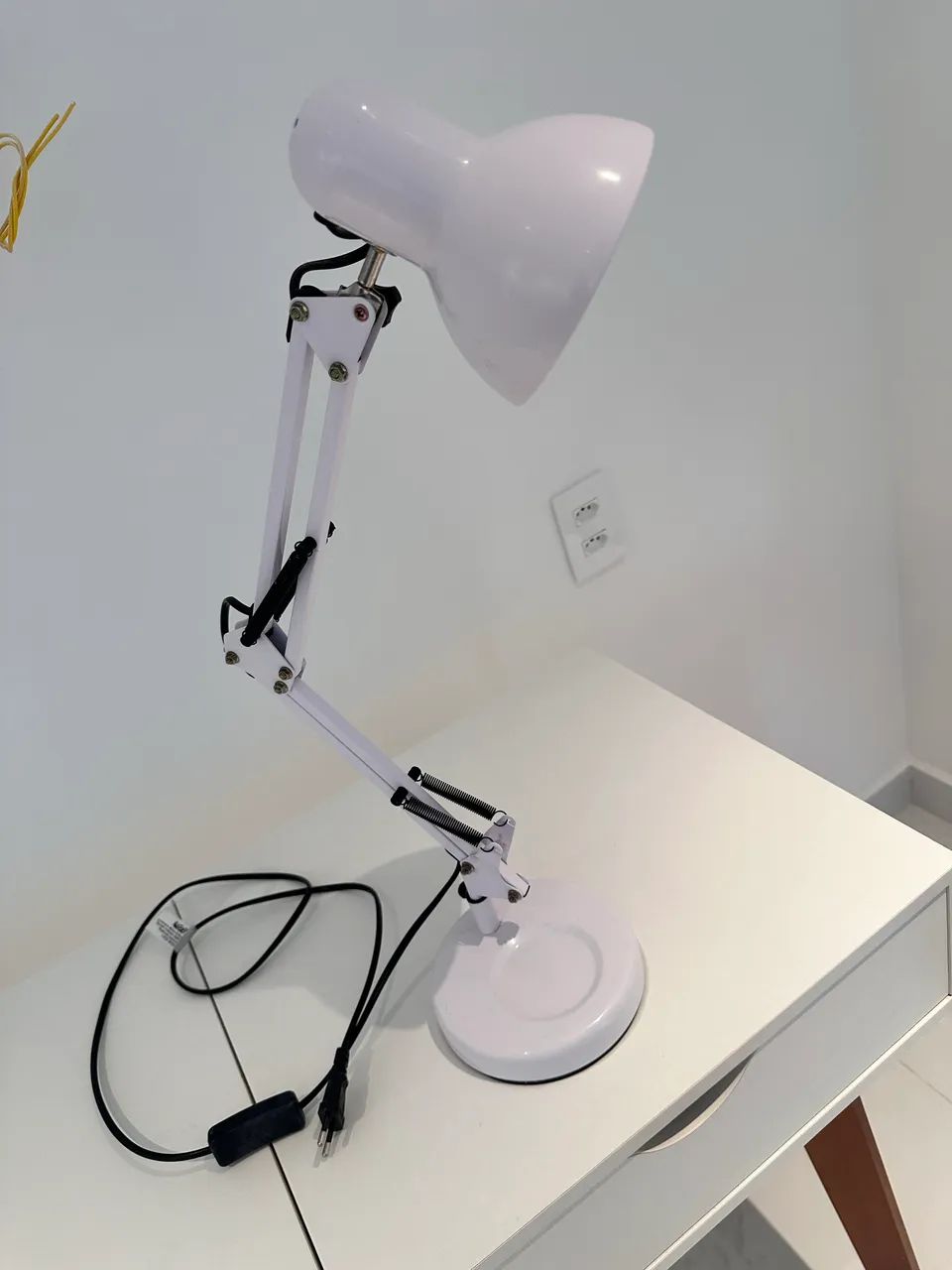 Luminária articulada para mesa  - Foto 2