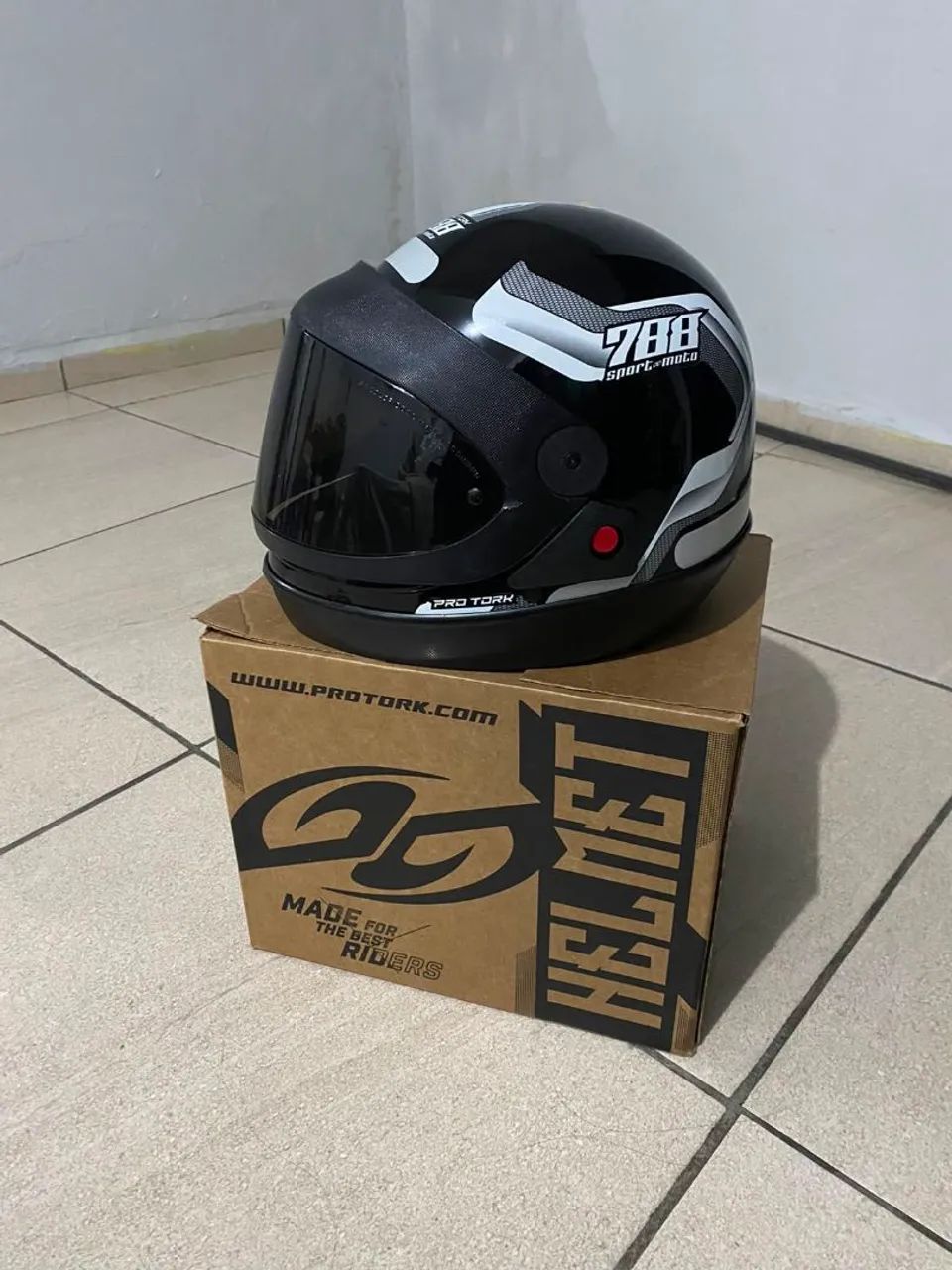 Capacete NOVO - Tam 56 - Foto 2