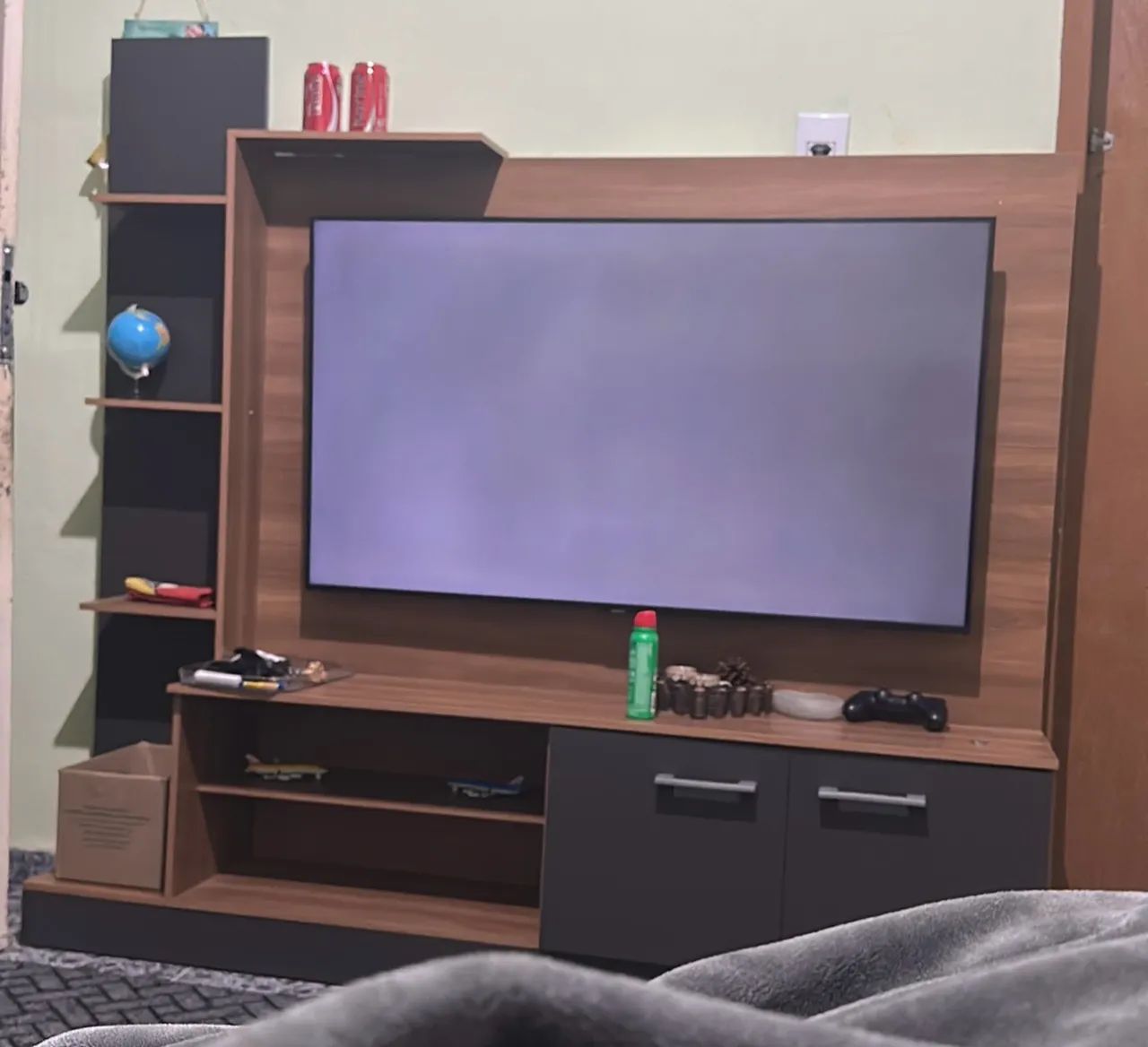 TV 55 + Rack junto