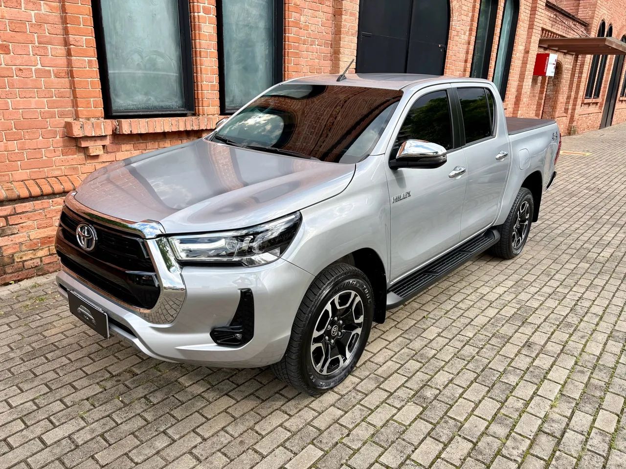 Toyota Hilux CD 4X4 2.8 DIESEL AUT. 2025