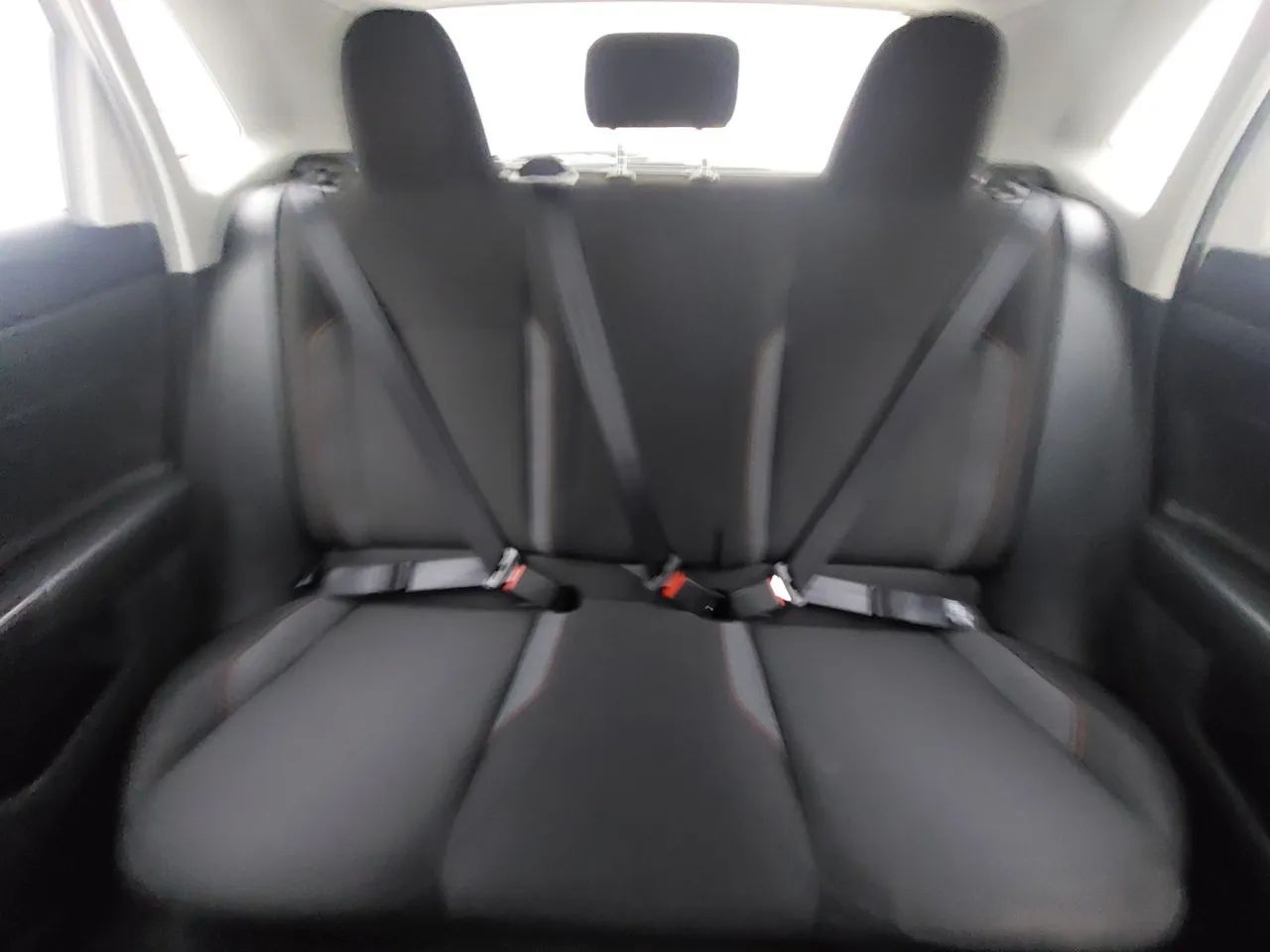 Volkswagen Polo Track 1.0 Flex 12V 5p, foto 18 de 18