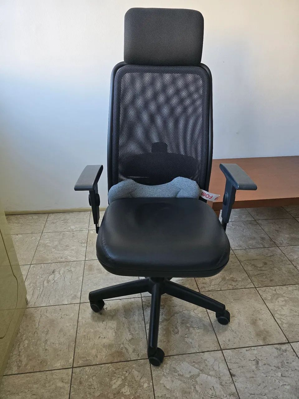 Cadeira de escritório luxo. 