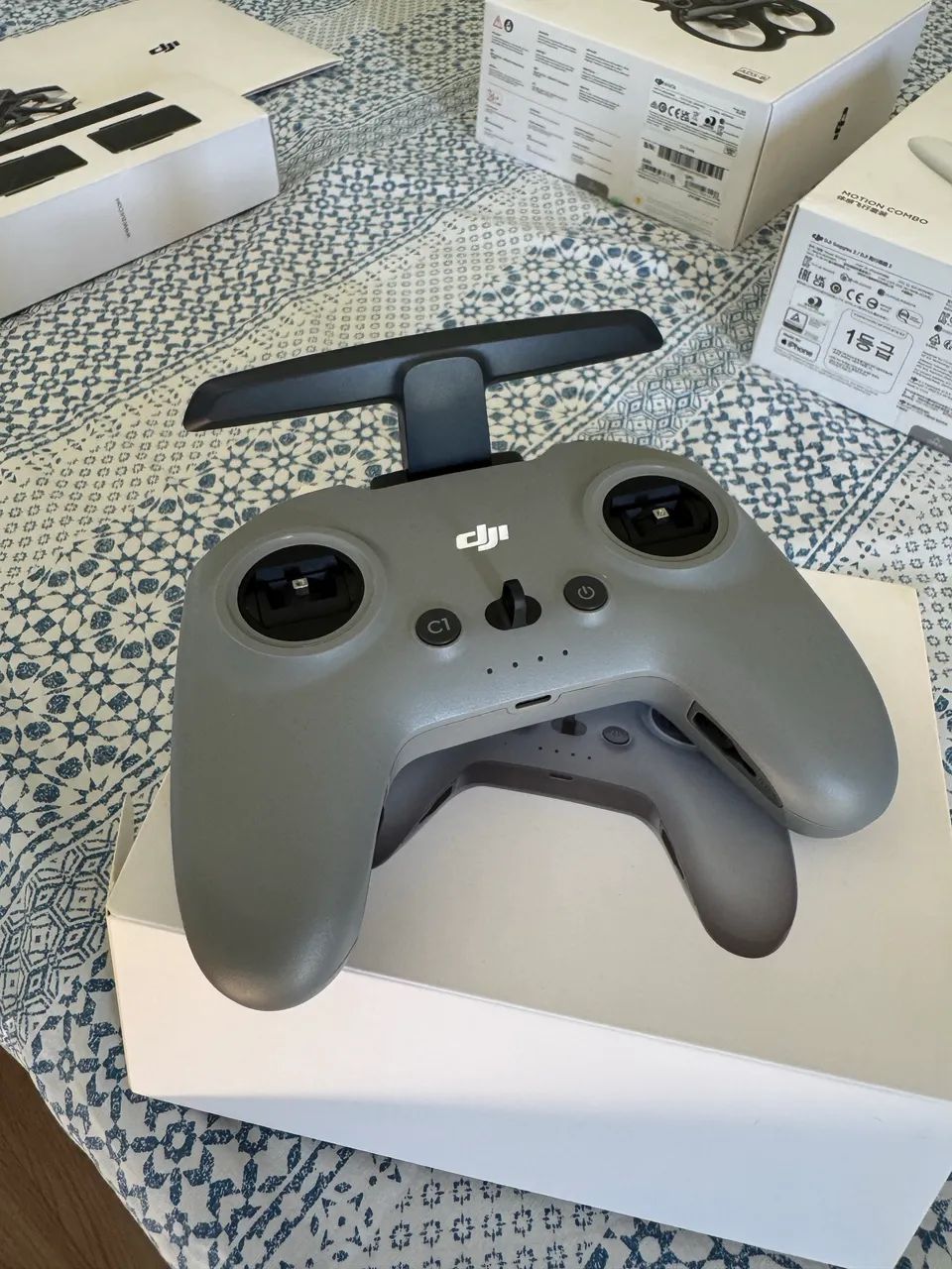 Drone Avata DJI Fly More Kit Controle FPV - Completo - Foto 5