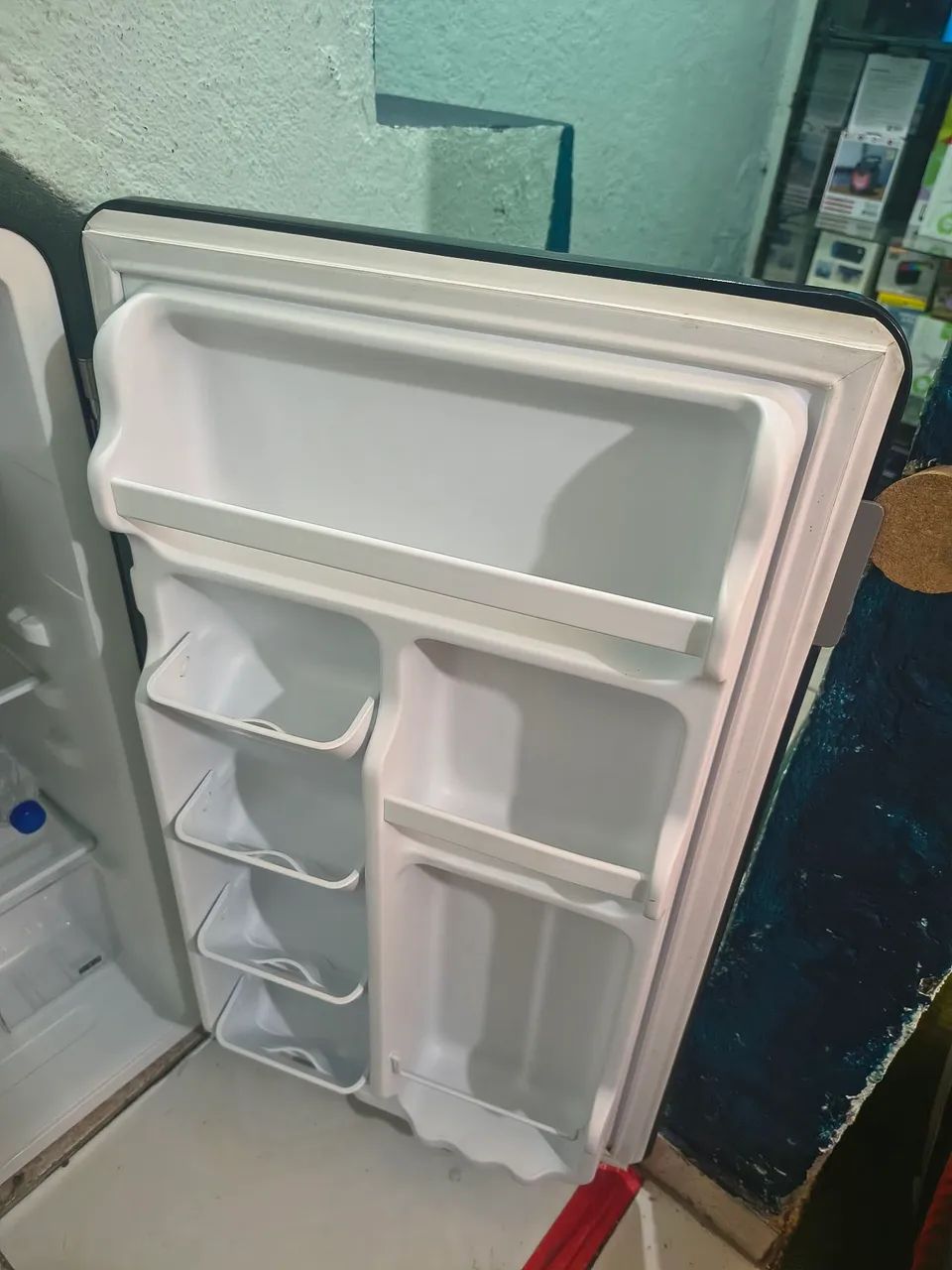 Frigobar Midea 93lt está disponível  - Foto 3