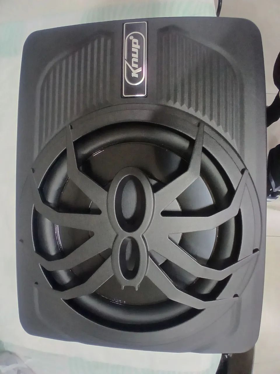 Caixa amplificada knup Slim 