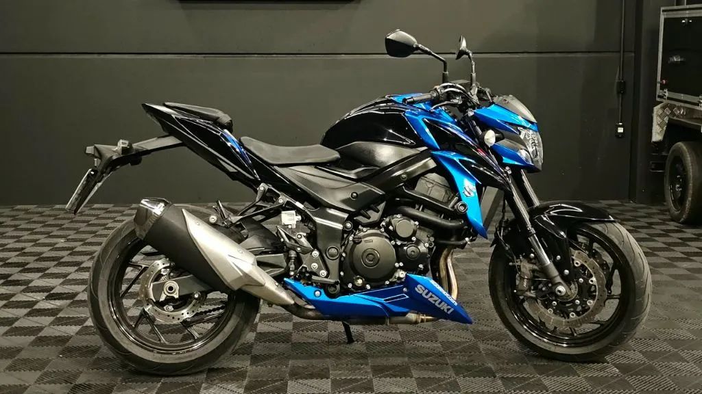 GSX-S 750 - Foto 5