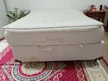 Cama box casal