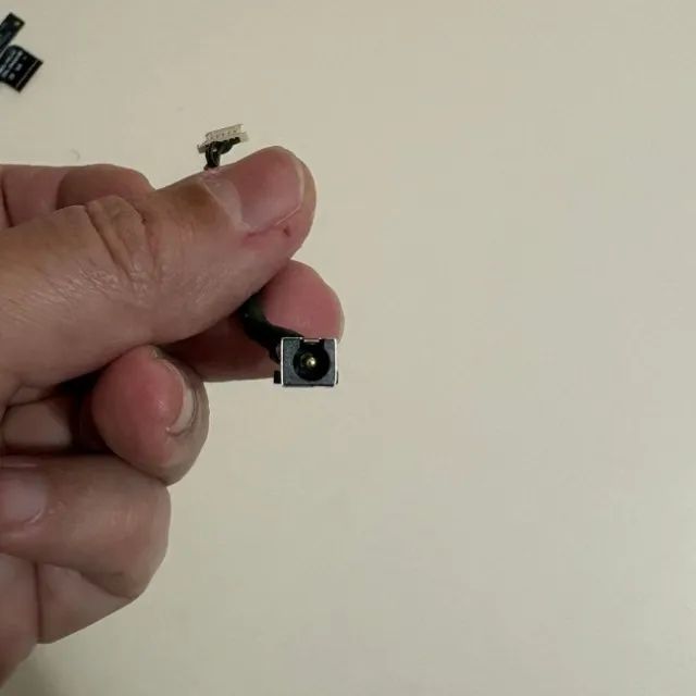 Conector Jack P4 Com Cabo Notebook Positivo Vision R15 (Usado) - Foto 3